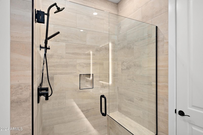 Upgraded finishes in bath