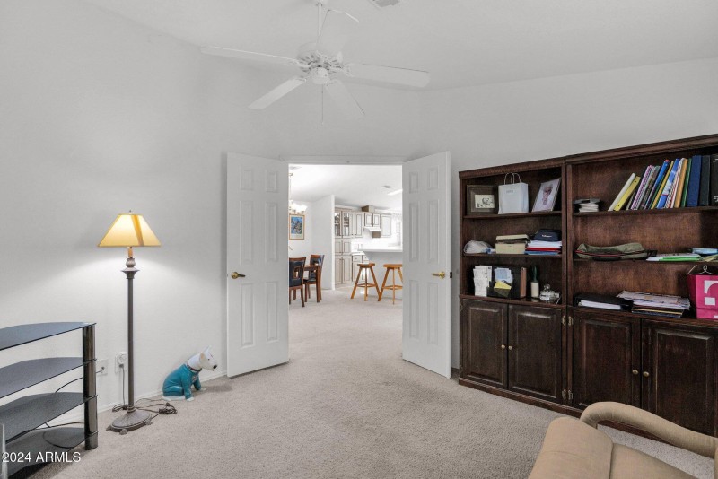 Bonus Room / Office