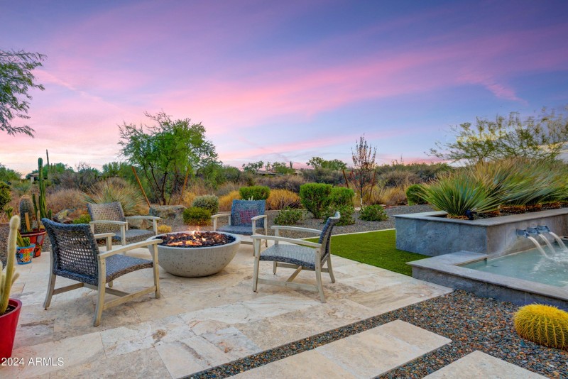 005_Outdoor Fireplace