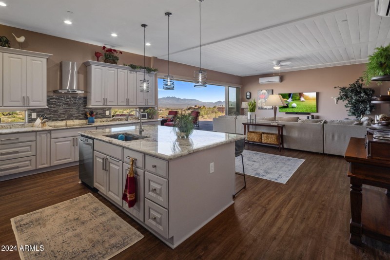 Island Kitchen