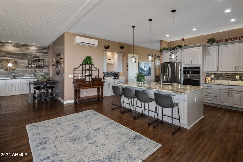 Open Kitchen