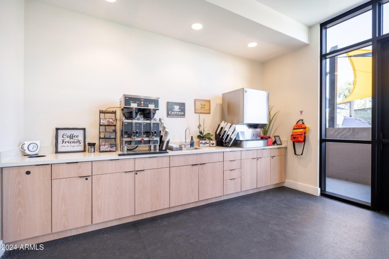 Coffee/Tea Bar