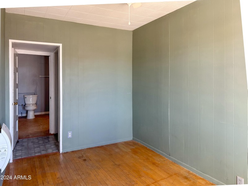 11 Interior