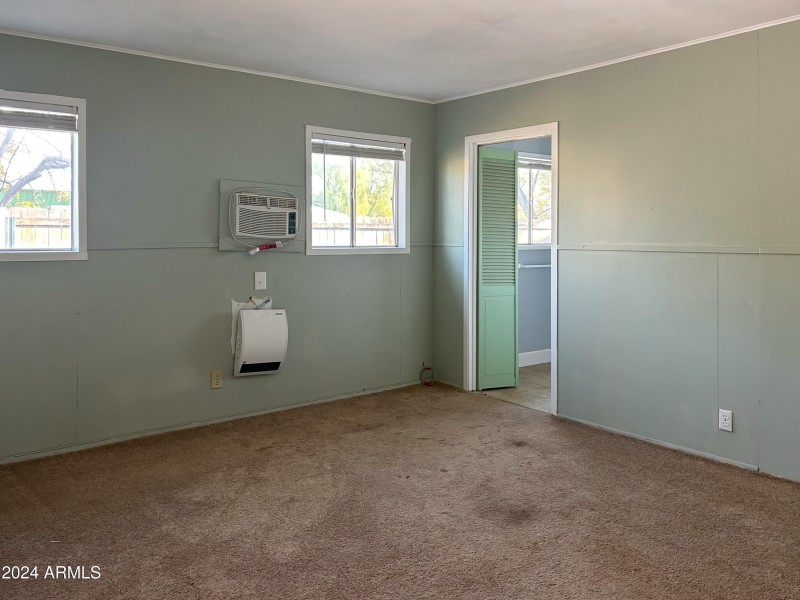 14 Interior