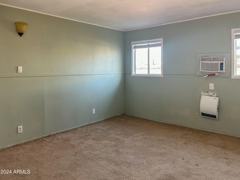 15 Interior