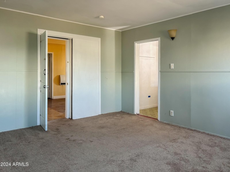 16 Interior