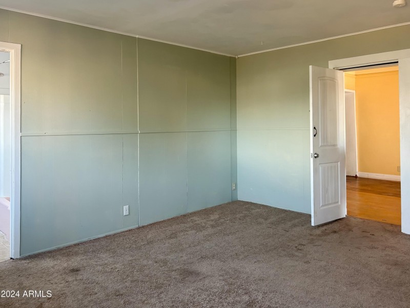 17 Interior