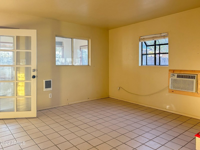 30 Interior