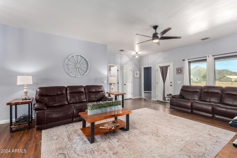 09 Pueblo Circle 8155