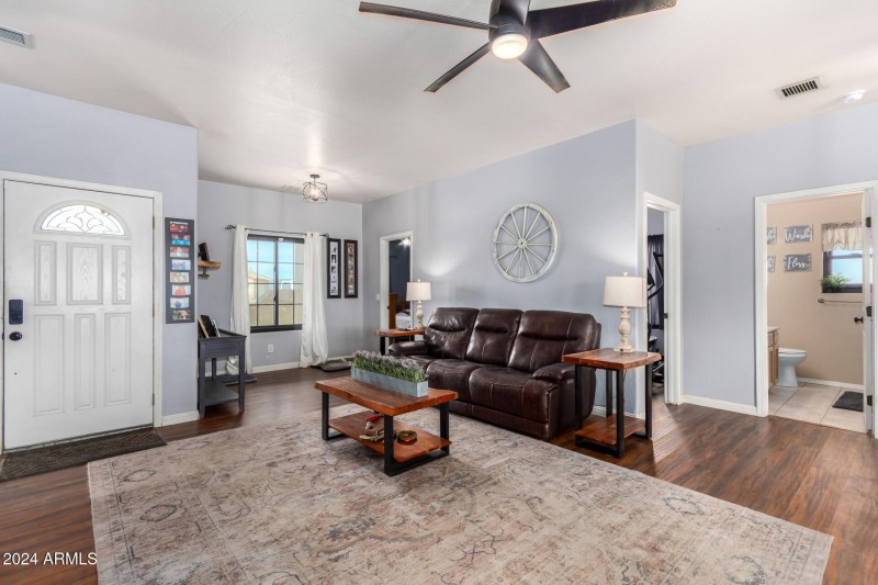 10 Pueblo Circle 8155