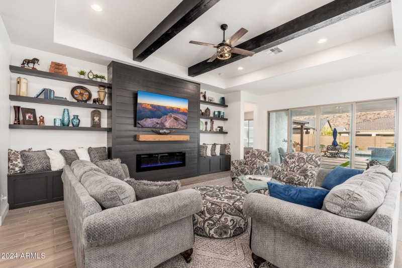 21354 W Minnezona Ave - 10