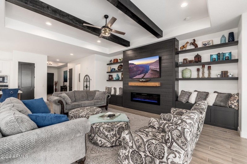 21354 W Minnezona Ave - 13
