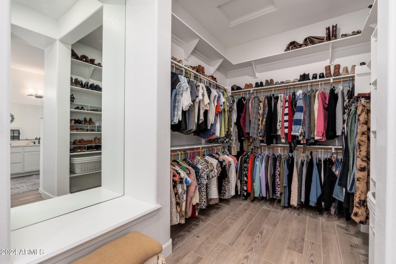 21354 W Minnezona Ave - 23