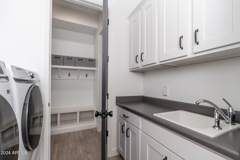 21354 W Minnezona Ave - 34