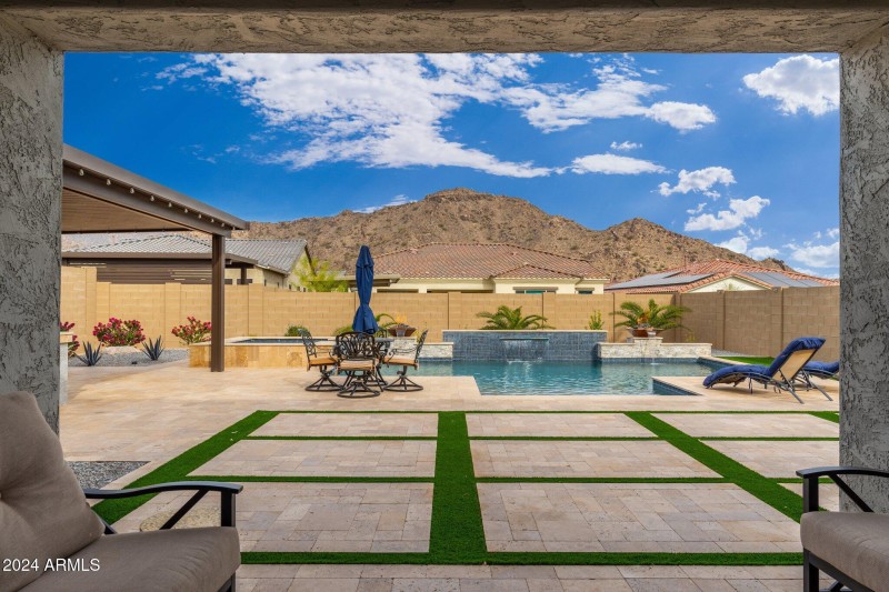 21354 W Minnezona Ave - 37