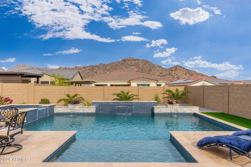 21354 W Minnezona Ave - 39
