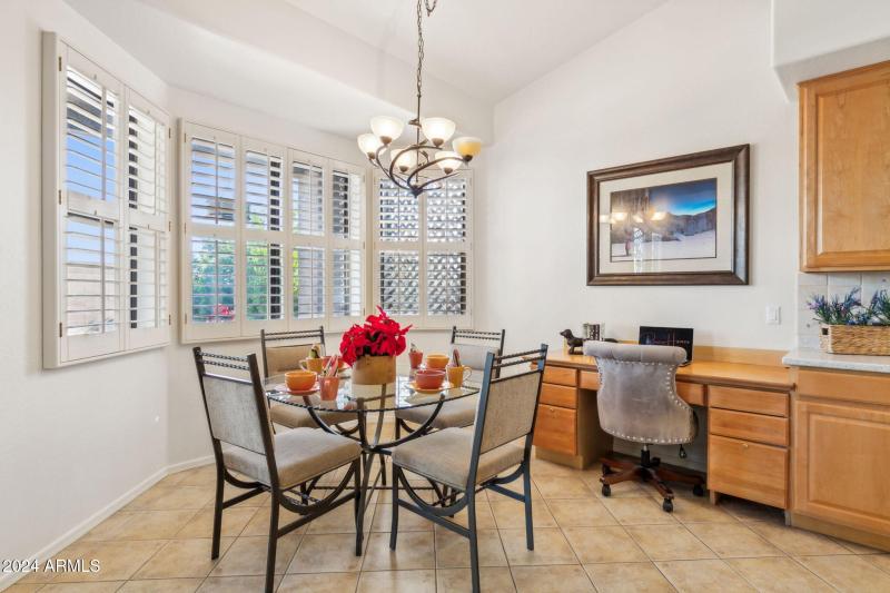 8-web-or-mls-27231-n-47th-st