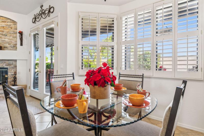 12-web-or-mls-27231-n-47th-st