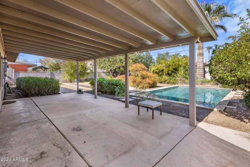 5-web-or-mls-D46A8468