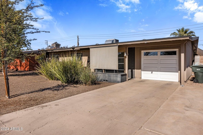 1-web-or-mls-D46A8440