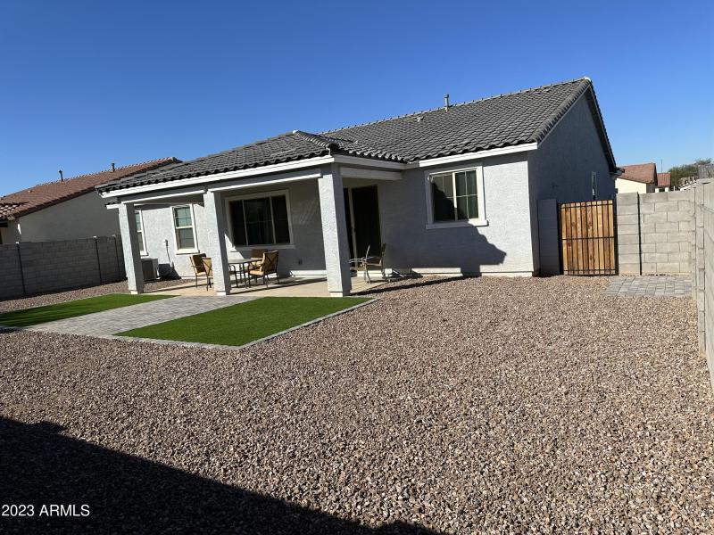 DB9F8D39-1048-421E-9AD4-936D3D6E7952