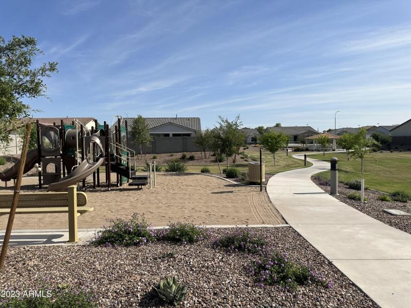 07051ED9-F332-4638-92C8-6087F364D36E