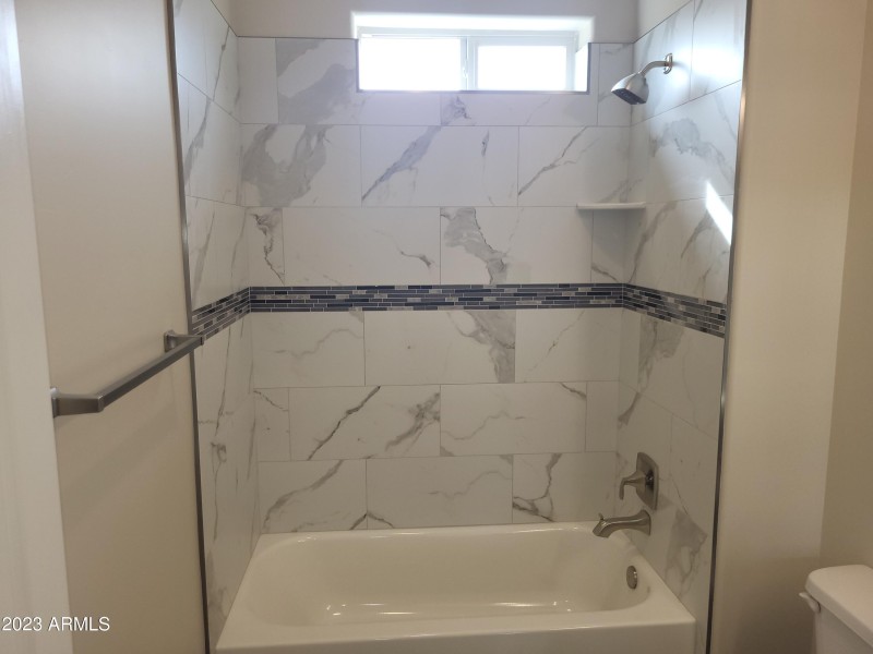 Bath 2 shower