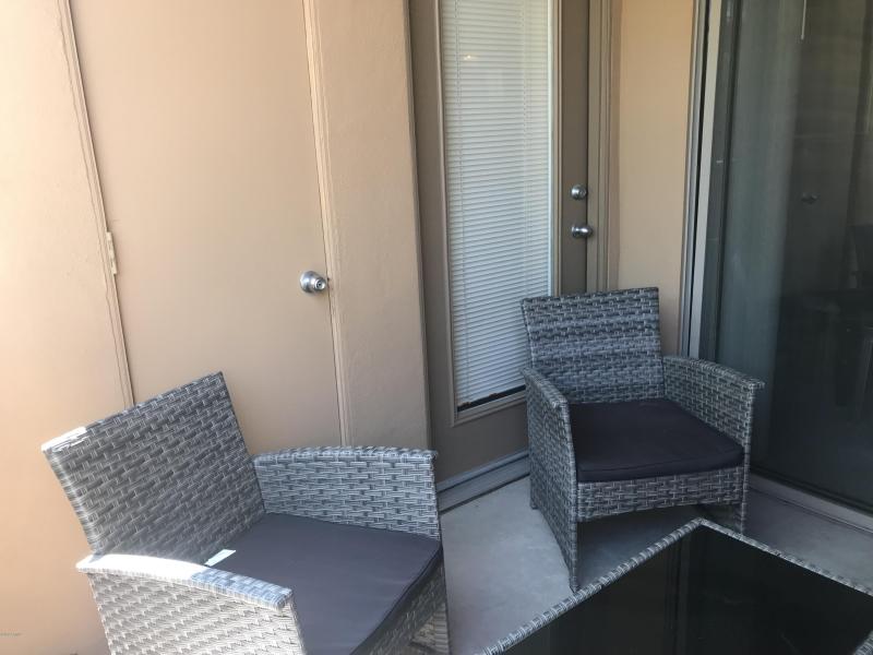 581FDB1E-0808-41E8-8207-53270266462F