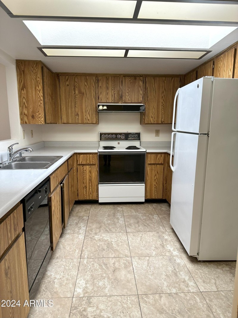 Kitchen 1