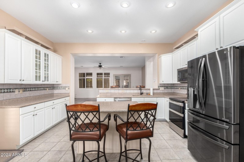 Spacious Kitchen