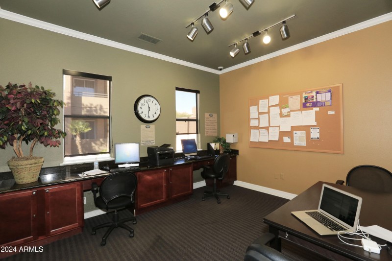 The Plaza Residences-Business Center