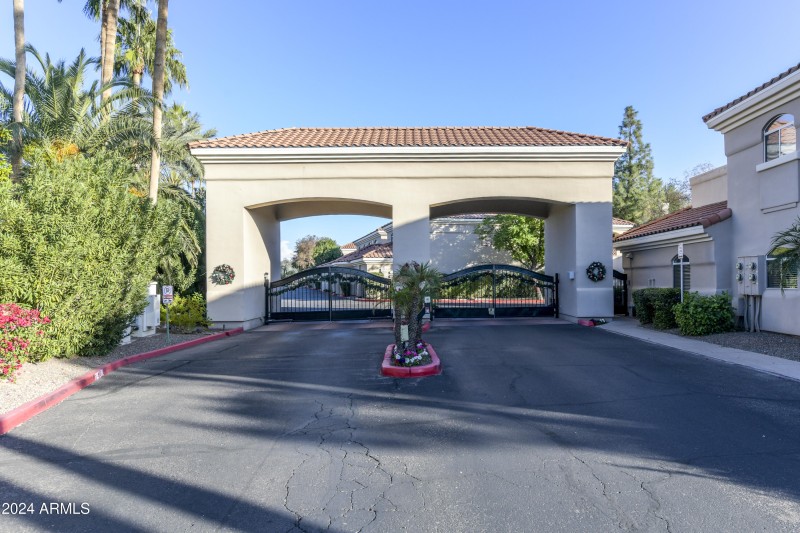 22-Gated Community