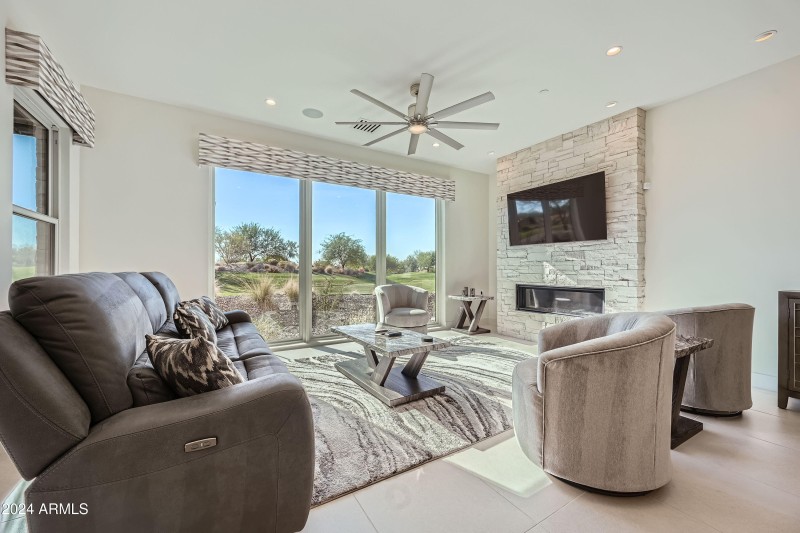 Living / Great room to back patio
