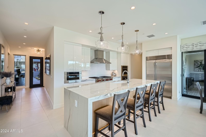 09 Gourmet Kitchen2