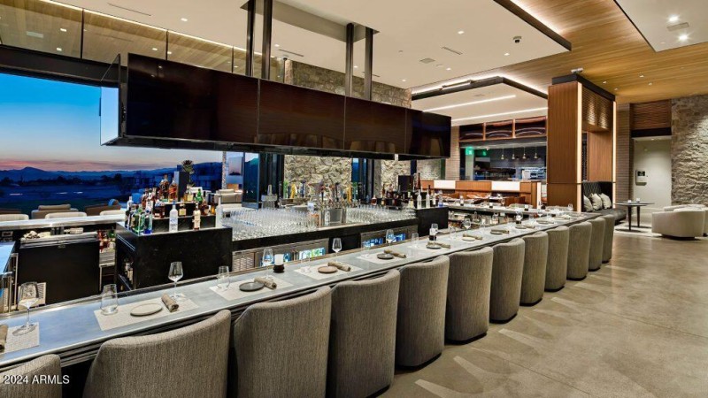 Seven bar seating