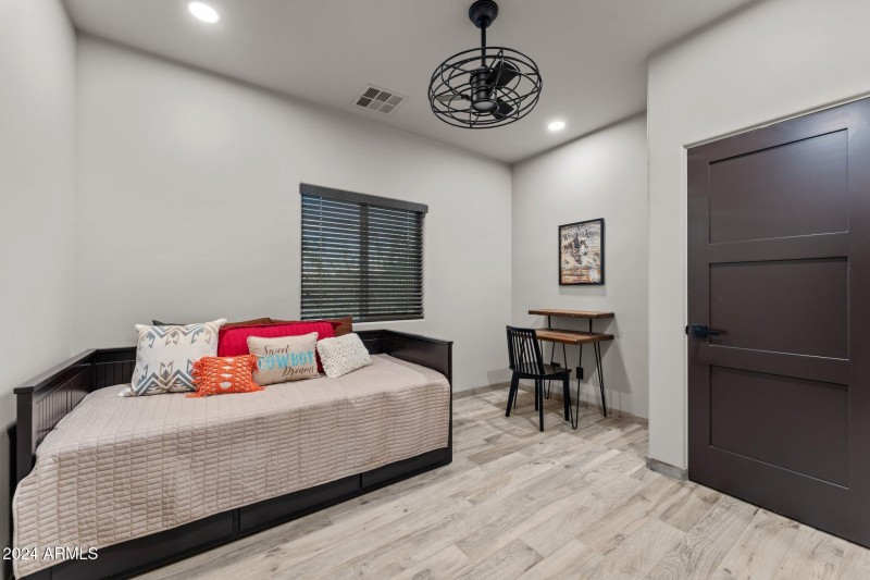 44-web-or-mls-DSC00825