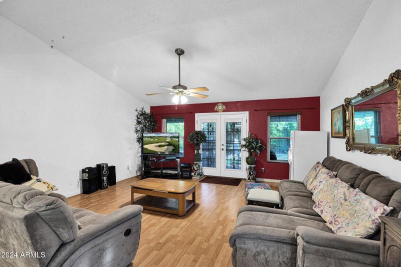 9-web-or-mls-P1051348