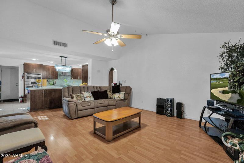 16-web-or-mls-P1051357