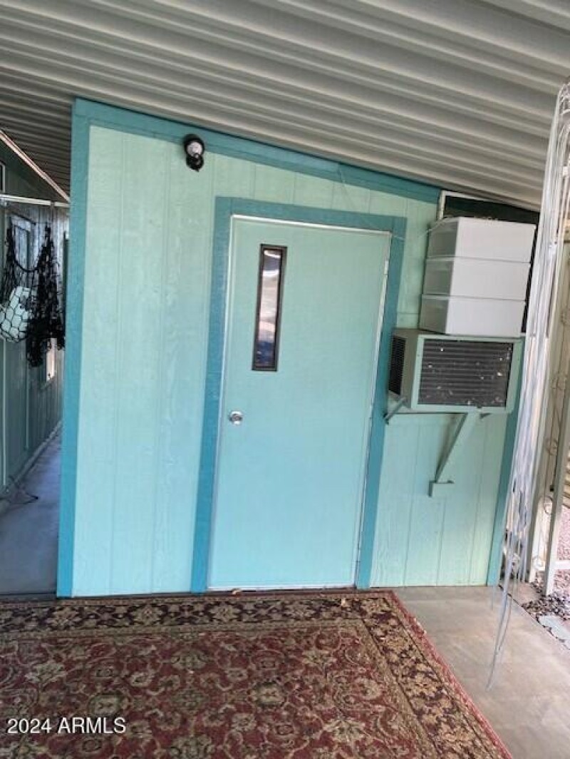 Shed w-AC