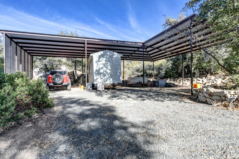 Carport 1