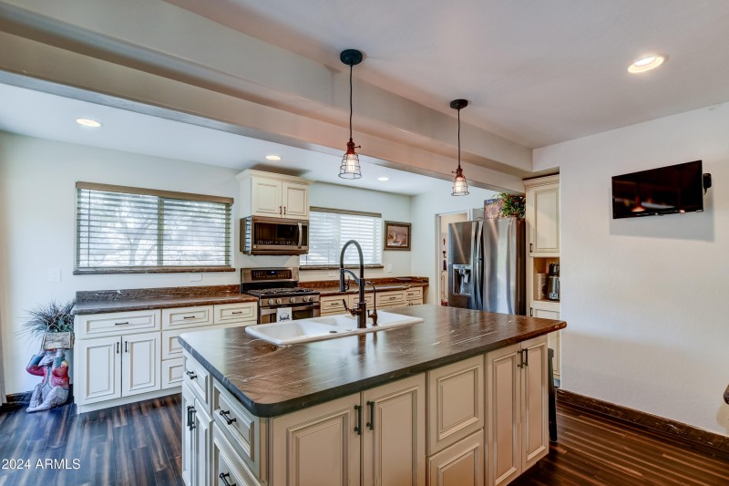 Kitchen 2