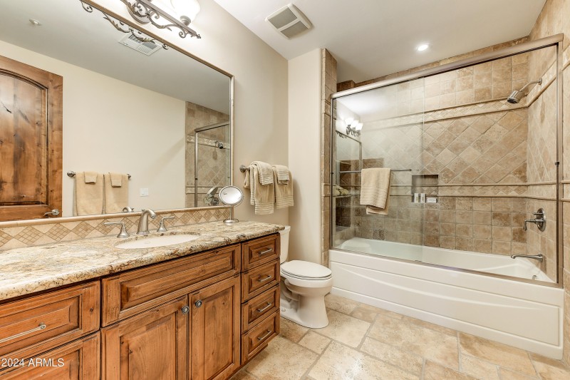 028_2nd Ensuite Bathroom