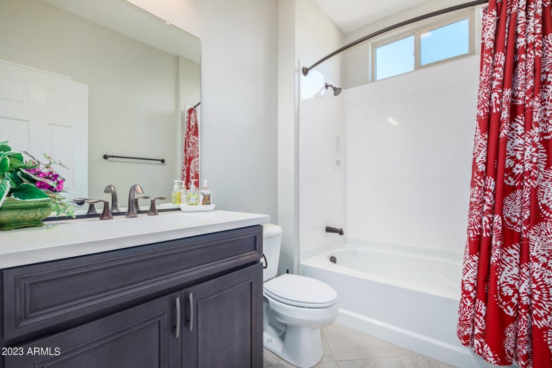 2nd Bathroom