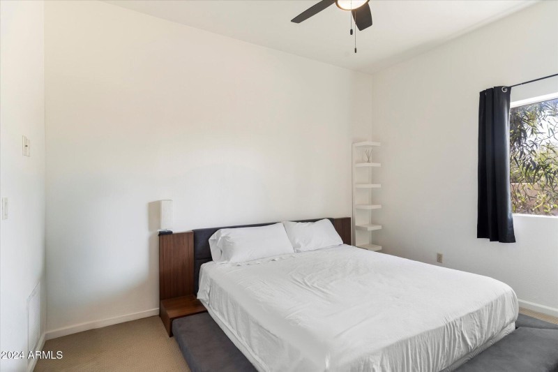 082-Guest House