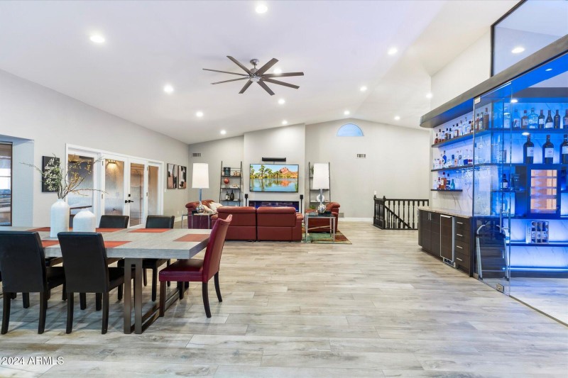 038-Dining Room
