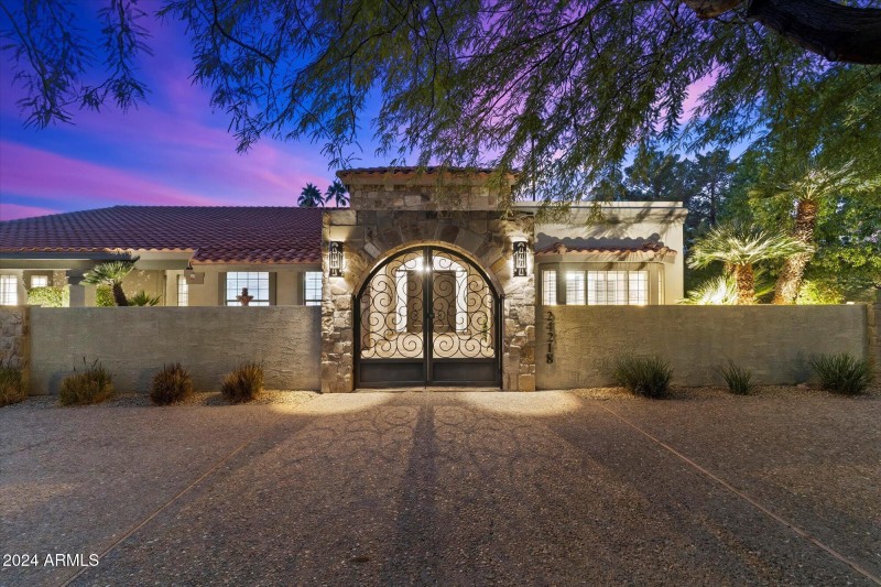 017-Front of Home