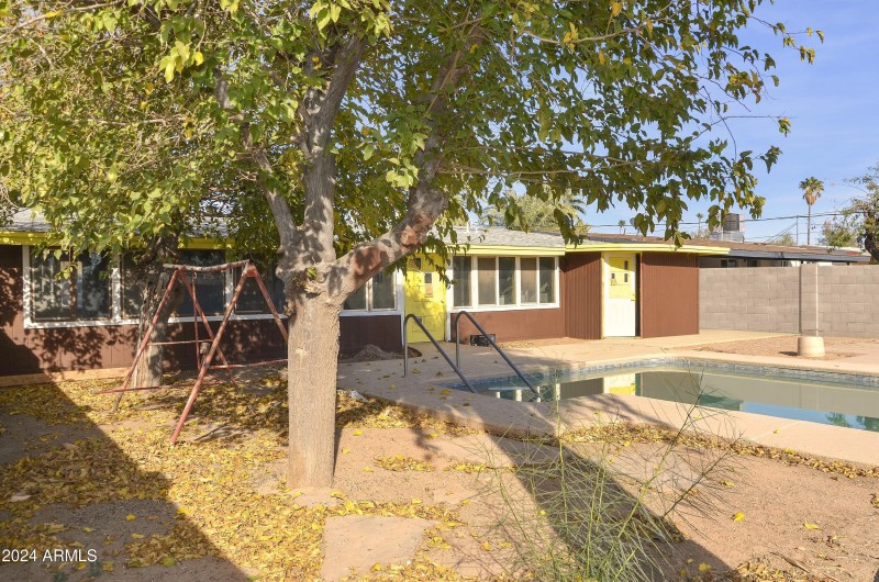 Back-Of-Home-2A