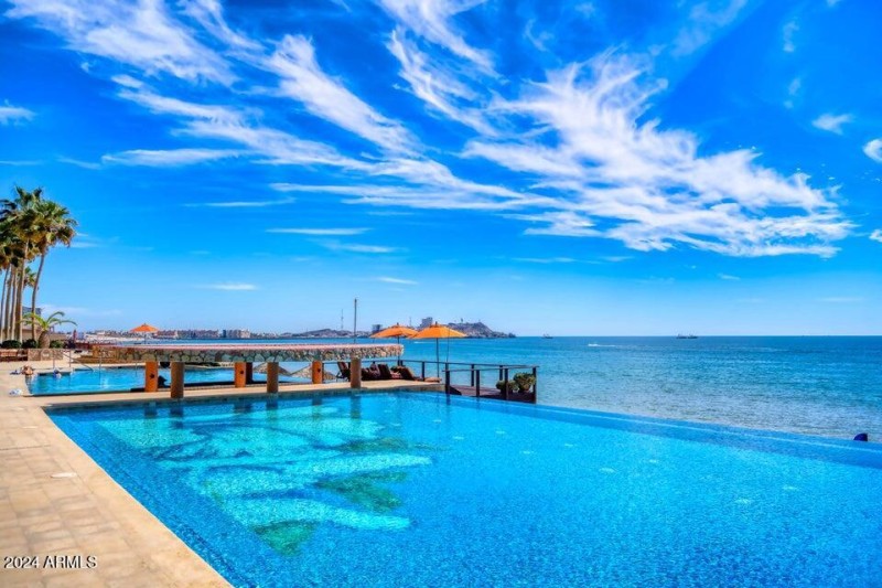 Pool View 2