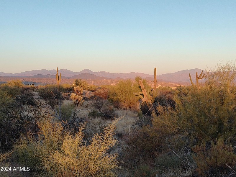 Surrounding Mountain Ranges