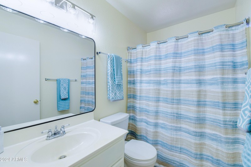 Upstairs full Bath